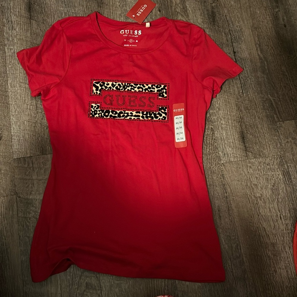 Guess dark red cheetah print shirt